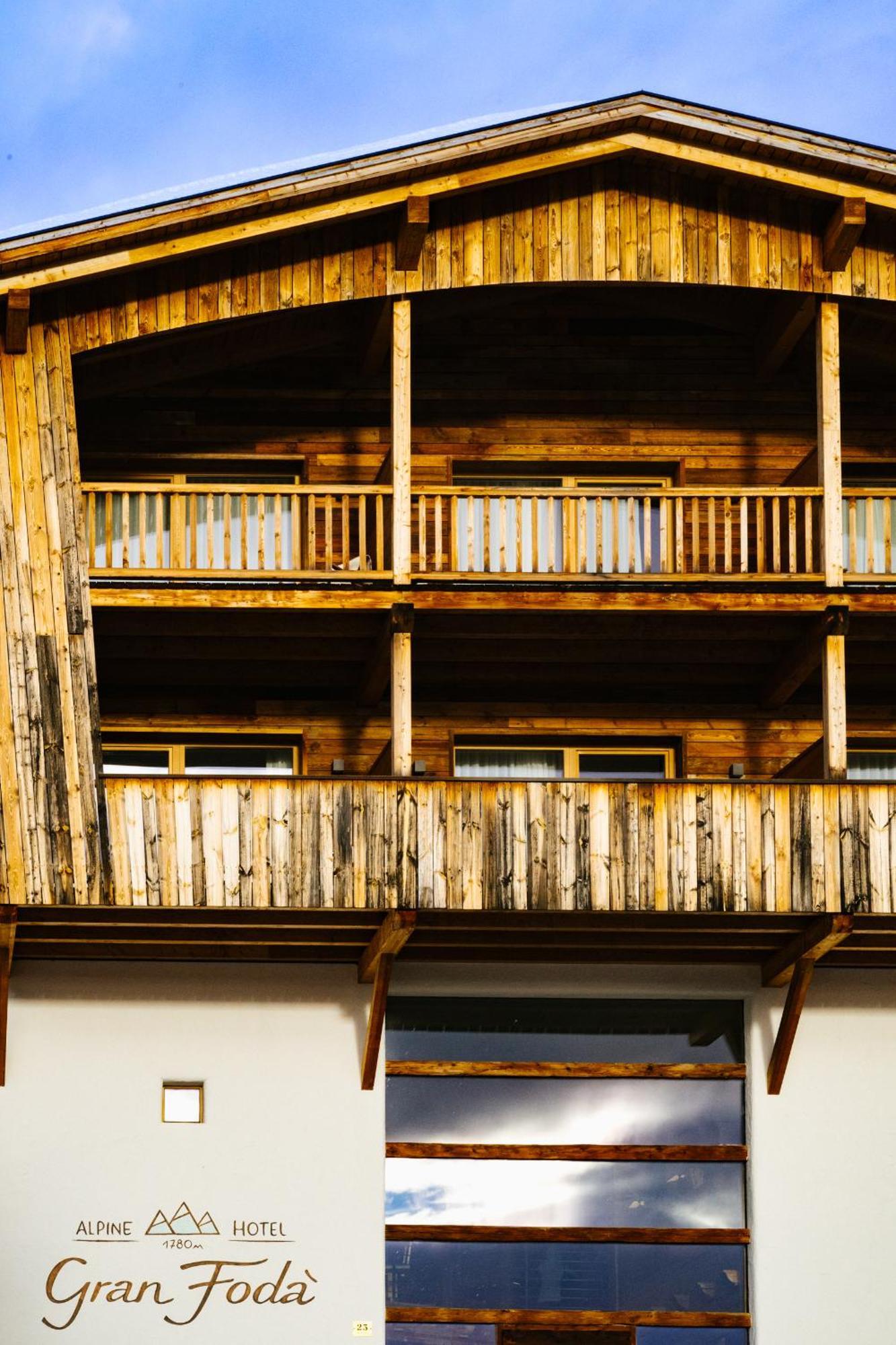 Alpine Hotel Gran Foda' San Vigilio Di Marebbe Esterno foto