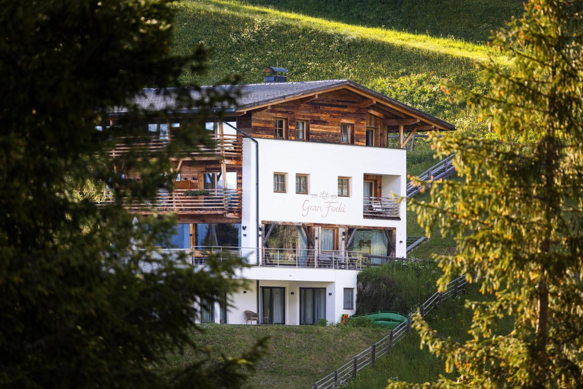 Alpine Hotel Gran Foda' San Vigilio Di Marebbe Esterno foto
