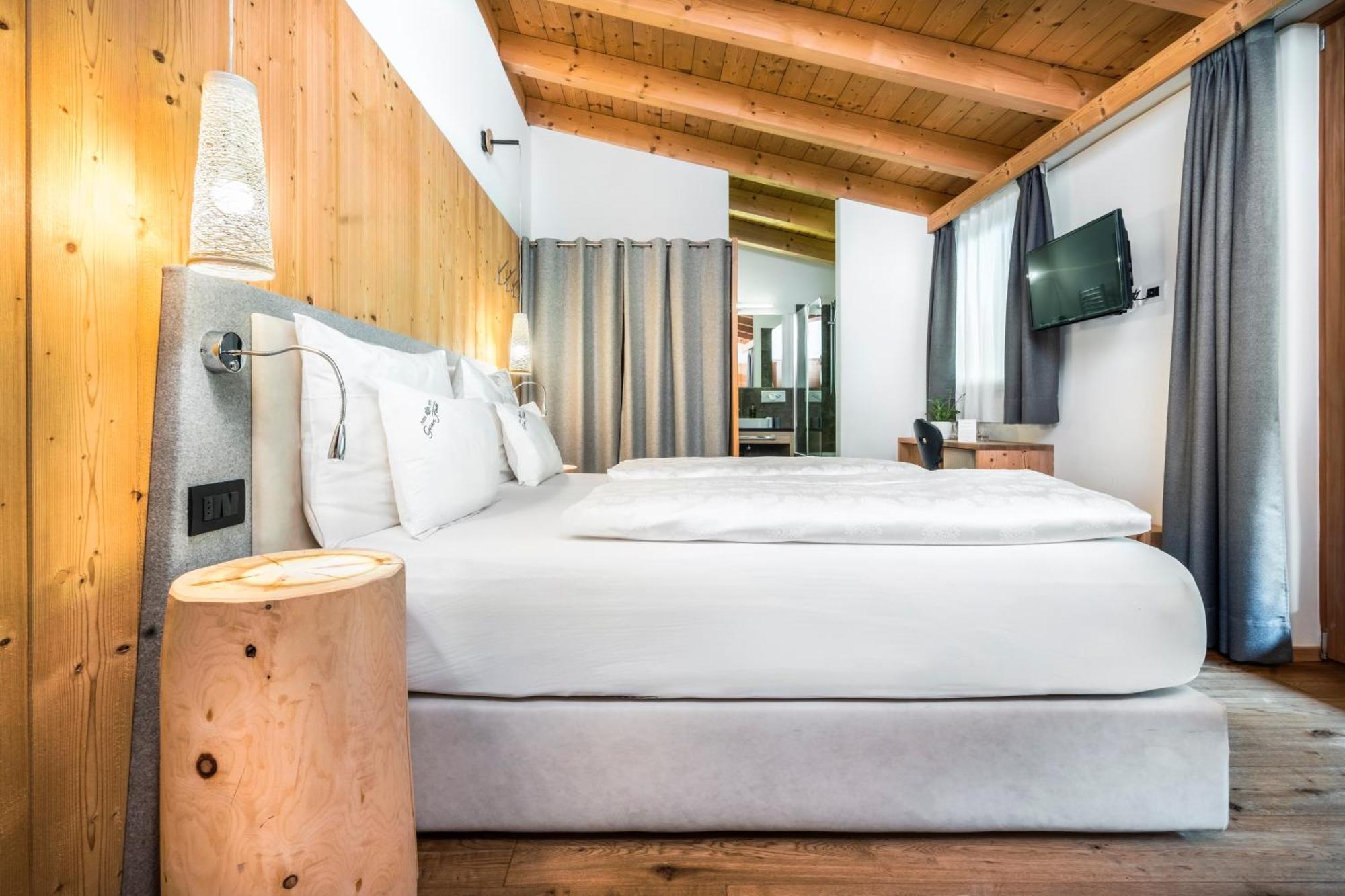 Alpine Hotel Gran Foda' San Vigilio Di Marebbe Esterno foto