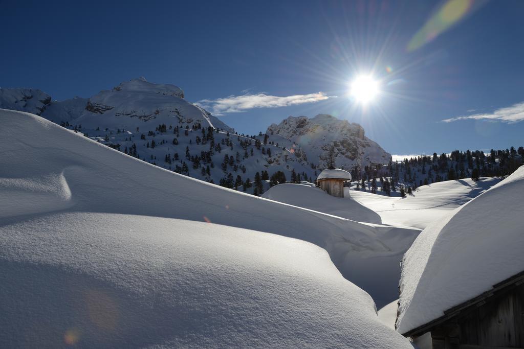 Alpine Hotel Gran Foda' San Vigilio Di Marebbe Esterno foto