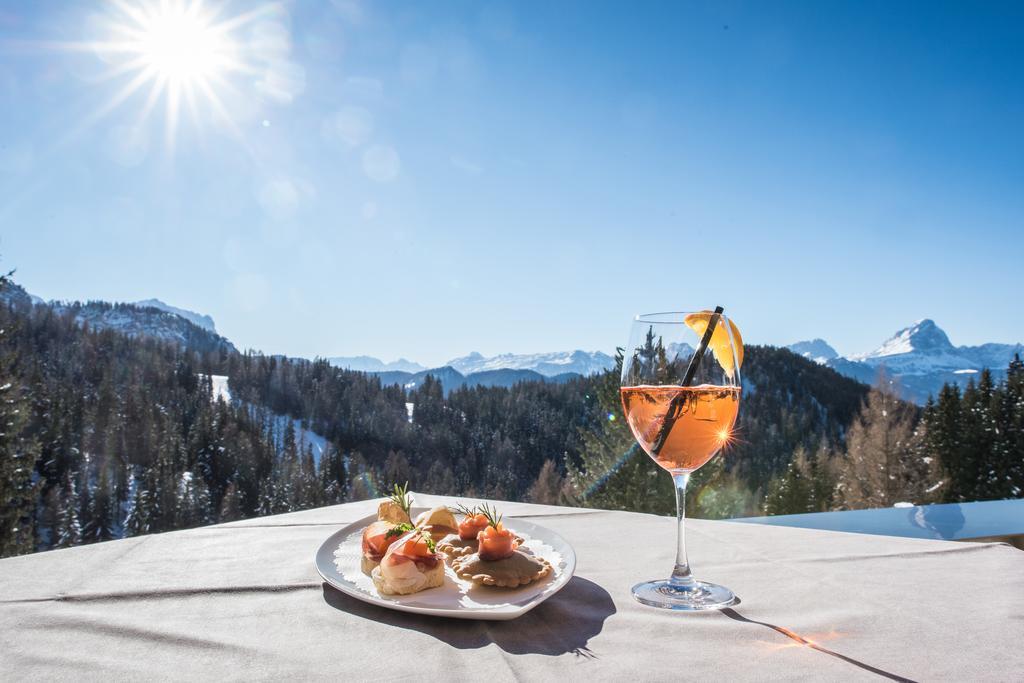 Alpine Hotel Gran Foda' San Vigilio Di Marebbe Esterno foto